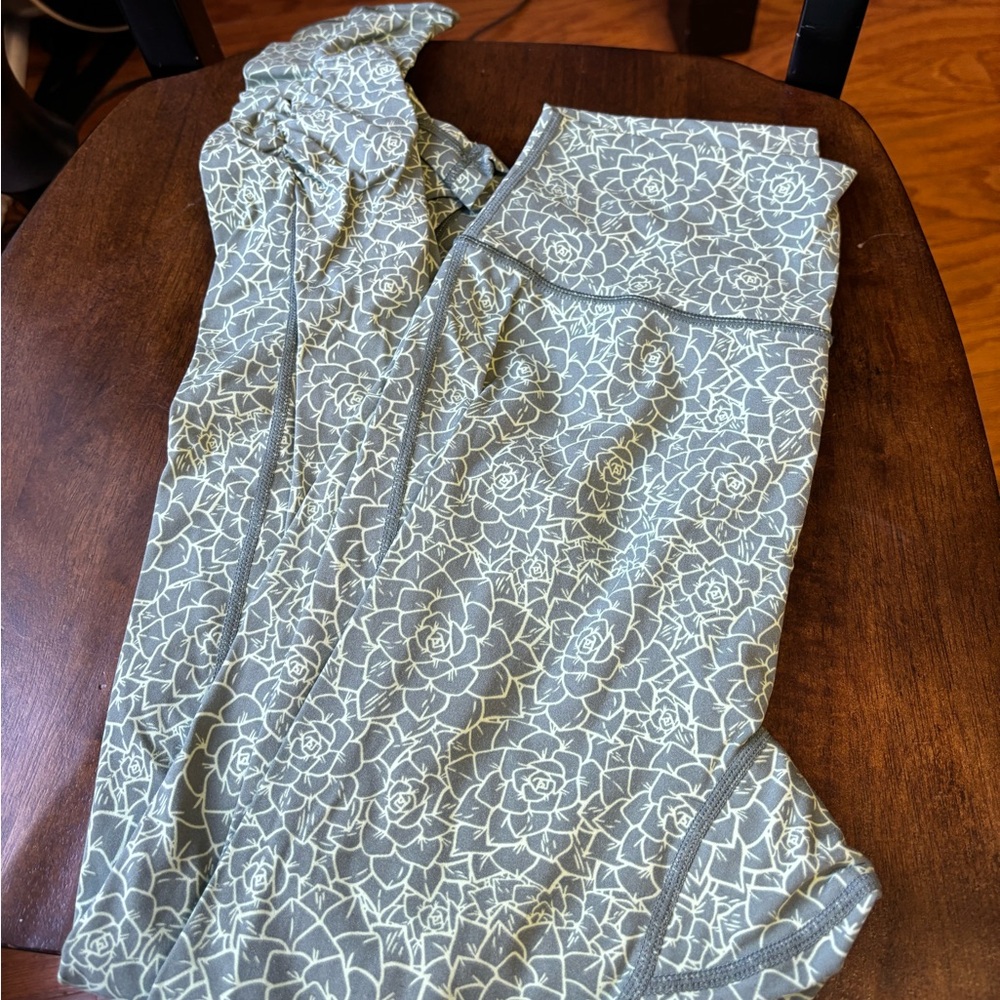 Buffbunny Collection succulent print leggings